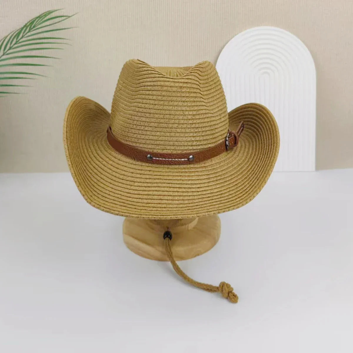 Solrider™ – Der Sonnenhut für Frauen, die führen.