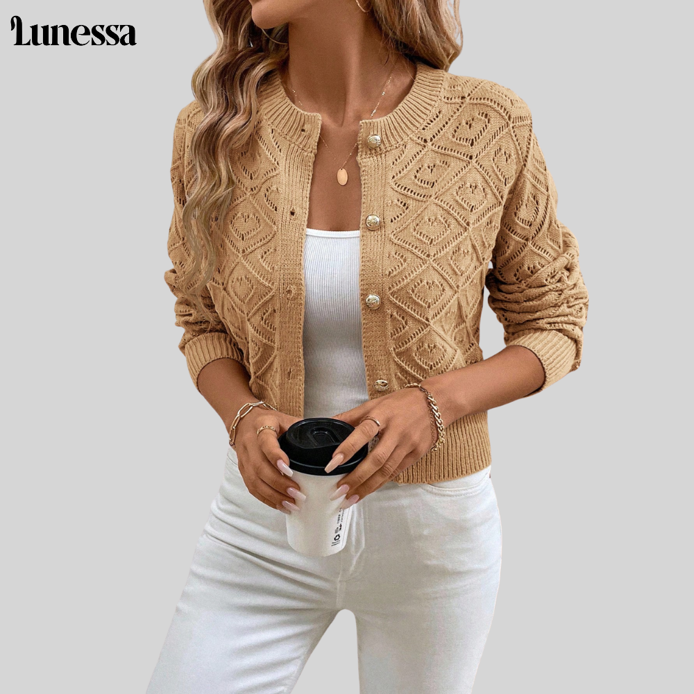 Lunessa™ Emilia Cardigan – Eleganz im Detail