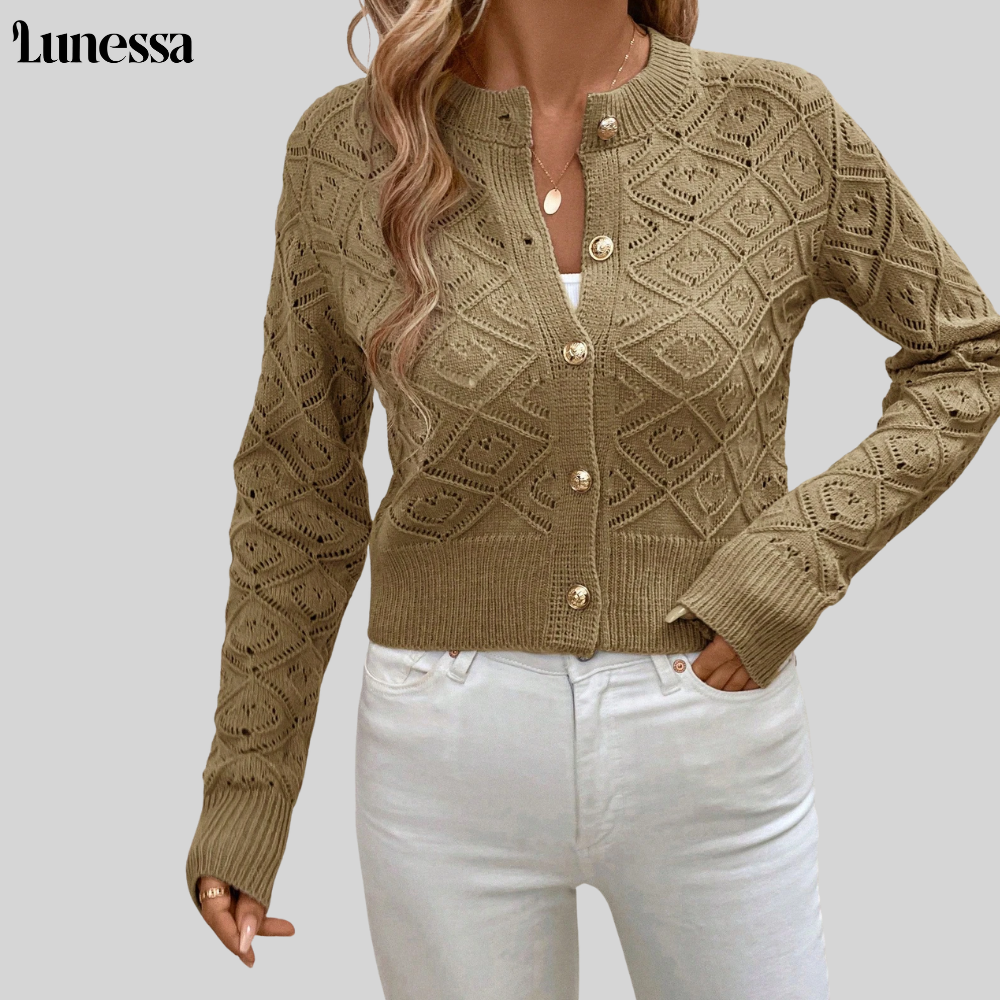Lunessa™ Emilia Cardigan – Eleganz im Detail
