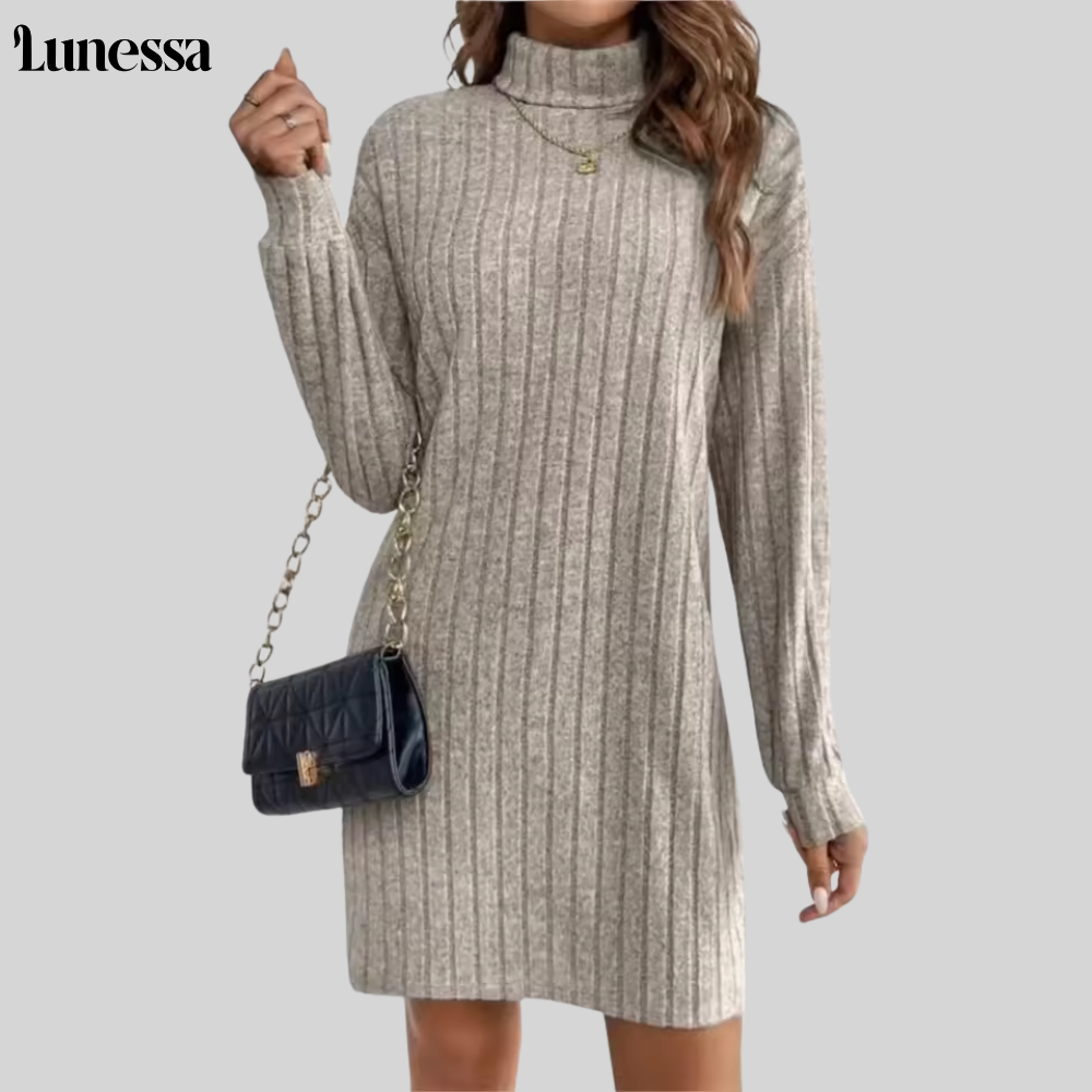 Lunessa™ Noire Élegance Strickkleid