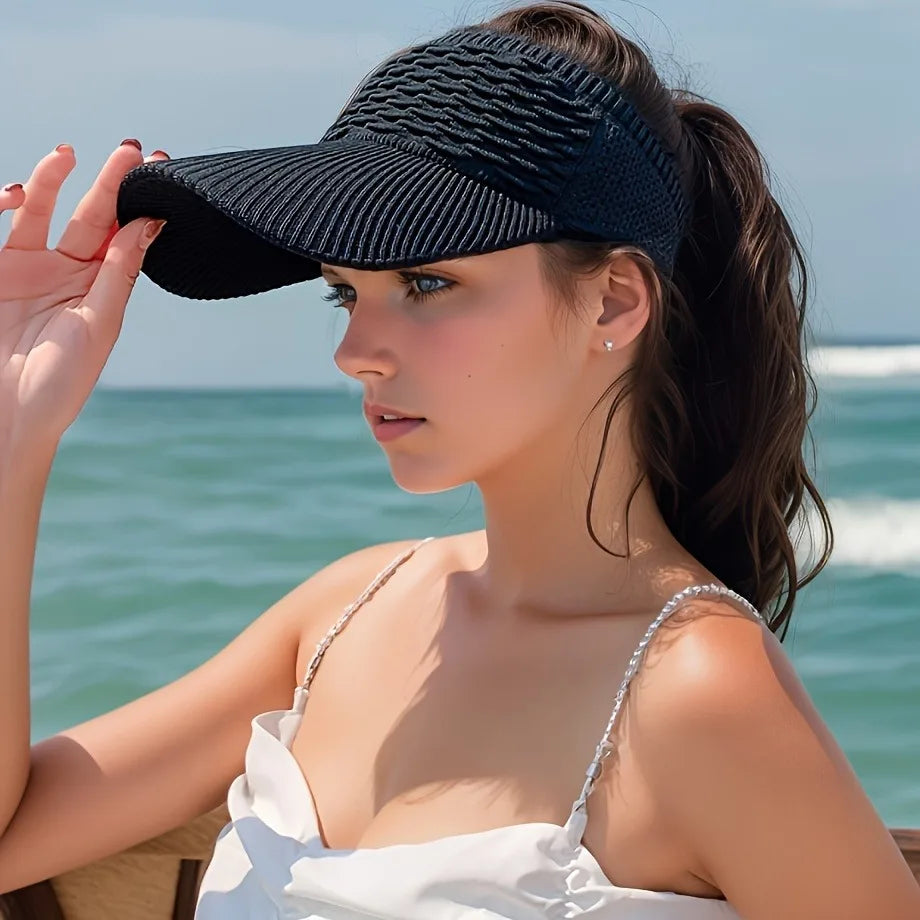 SommerWave Visor – Leichte Strick-Sonnenkappe