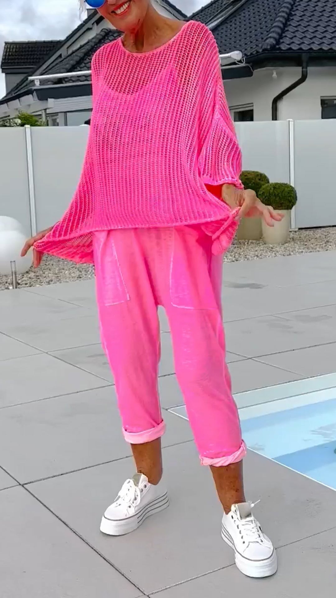 Damen-Jumpsuit mit Buchstabendruck + hohler Kittel-Freizeitanzug
