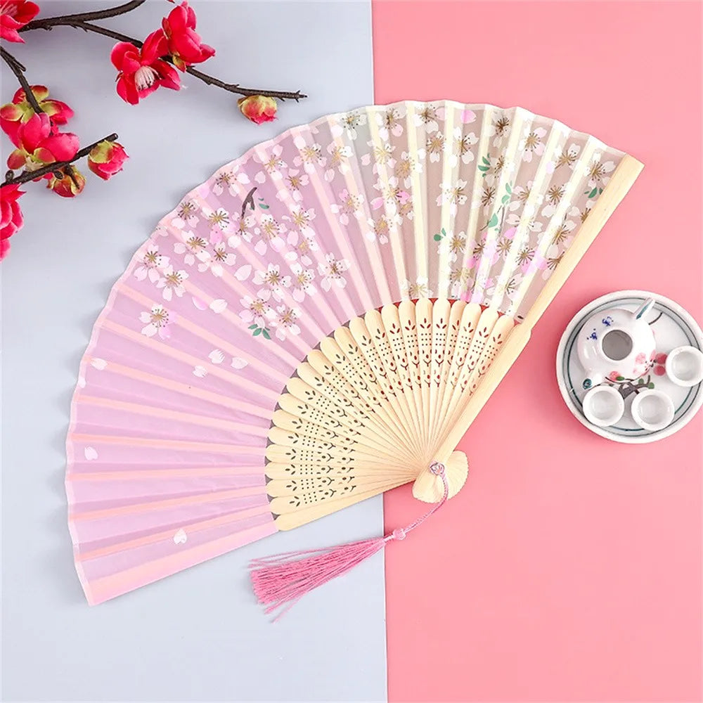 Sakura Fächer™ – Elegante Sommerfrische im floralen Design