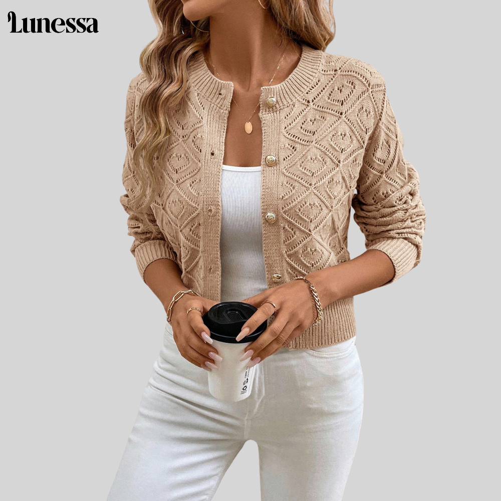 Lunessa™ Emilia Cardigan – Eleganz im Detail